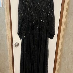 Elegant Black Sequin Maxi Dress